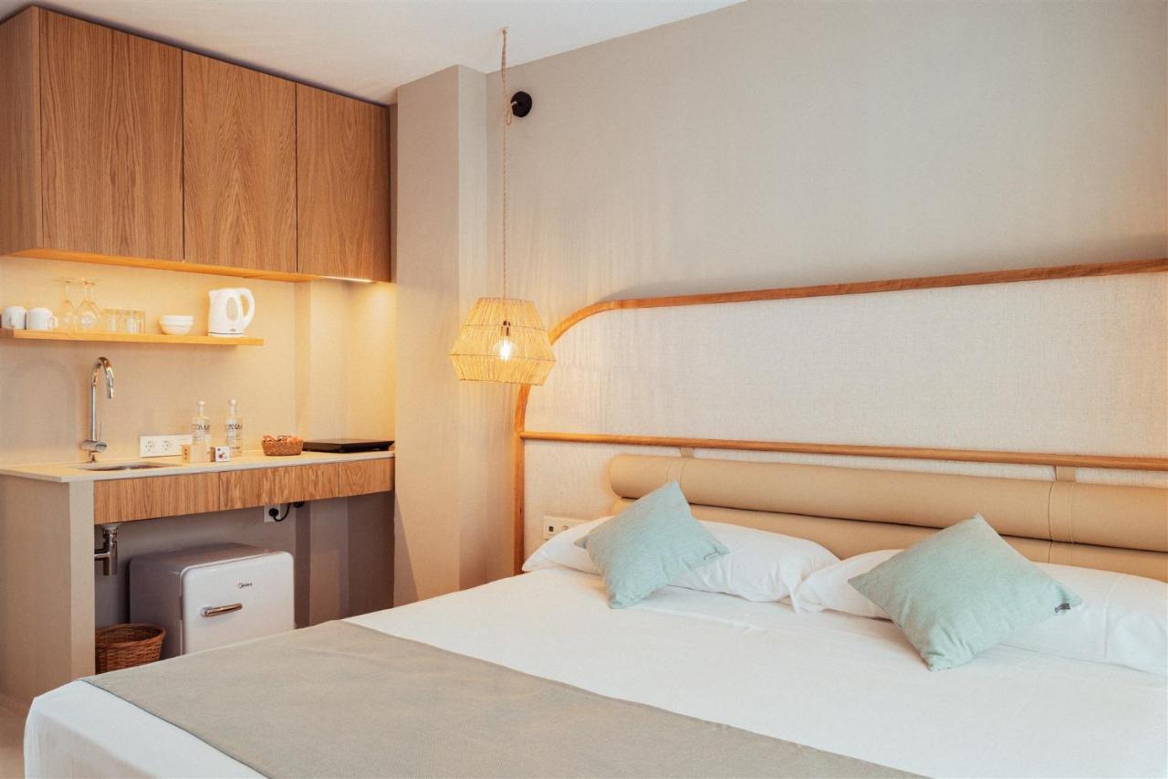 Ama Ibiza (Adults Only) Hotel Playa d'en Bossa Phòng bức ảnh