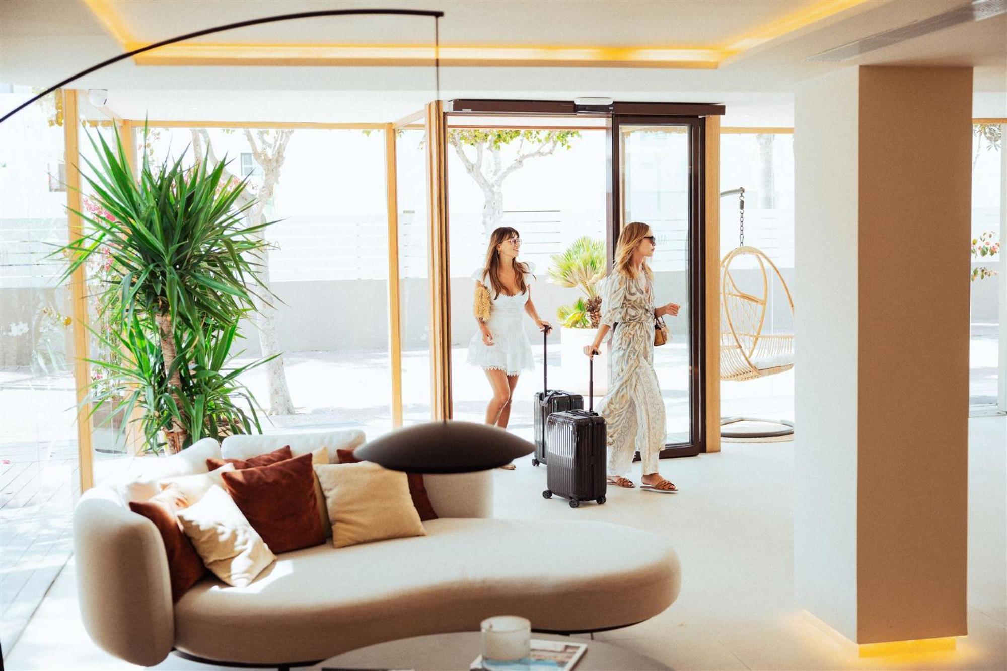Ama Ibiza (Adults Only) Hotel Playa d'en Bossa Ngoại thất bức ảnh